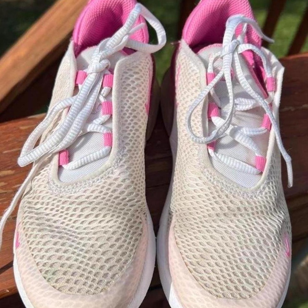 Nike Air Max 270 Pink White Youth 2 Girls Running Sneakers
